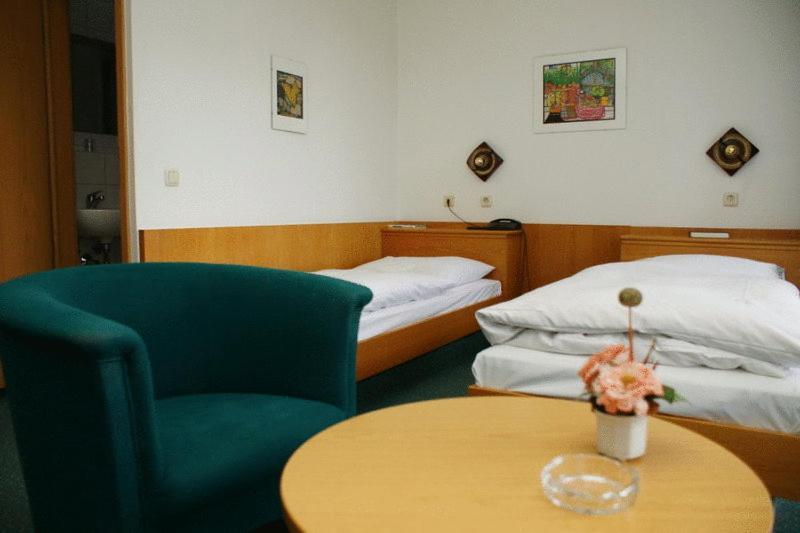 Hotel Koch Maingau Obertshausen Room photo